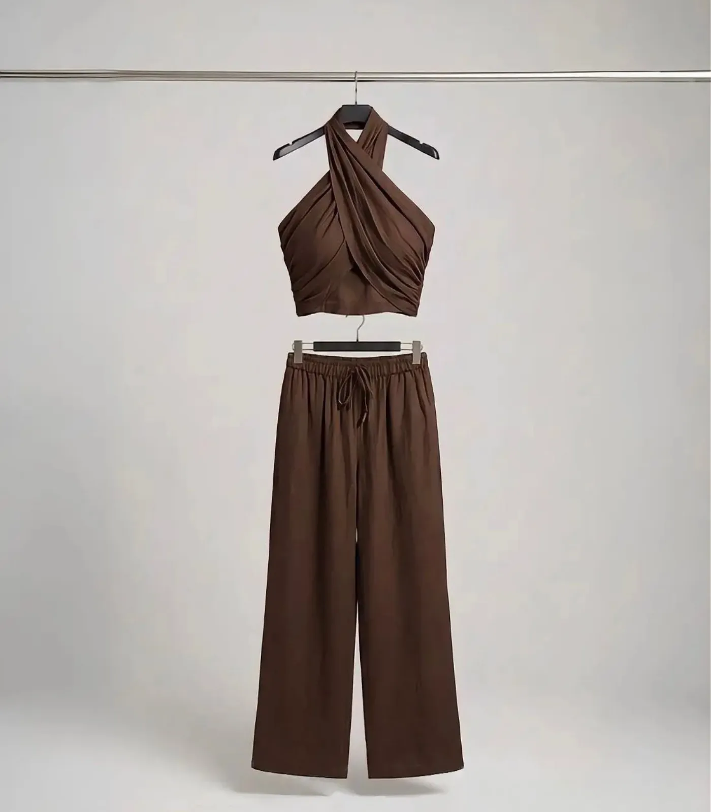 halter yaka bluz takım kahve 1 Halter Yaka Bluz Takım - Görsel 1